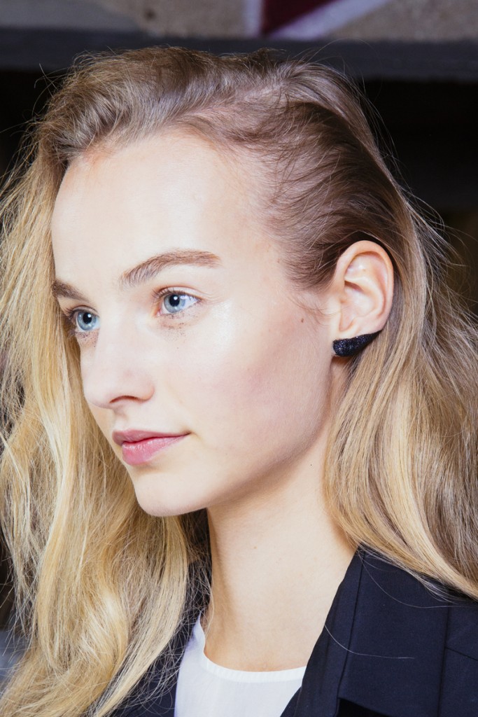 collections-beauty-guide-anthony-vaccarello-rtw-ss-2015