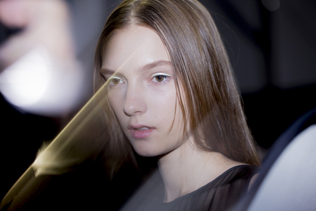 collections-beauty-guide-pop-of-color-christian-dior-rtw-ss-2015