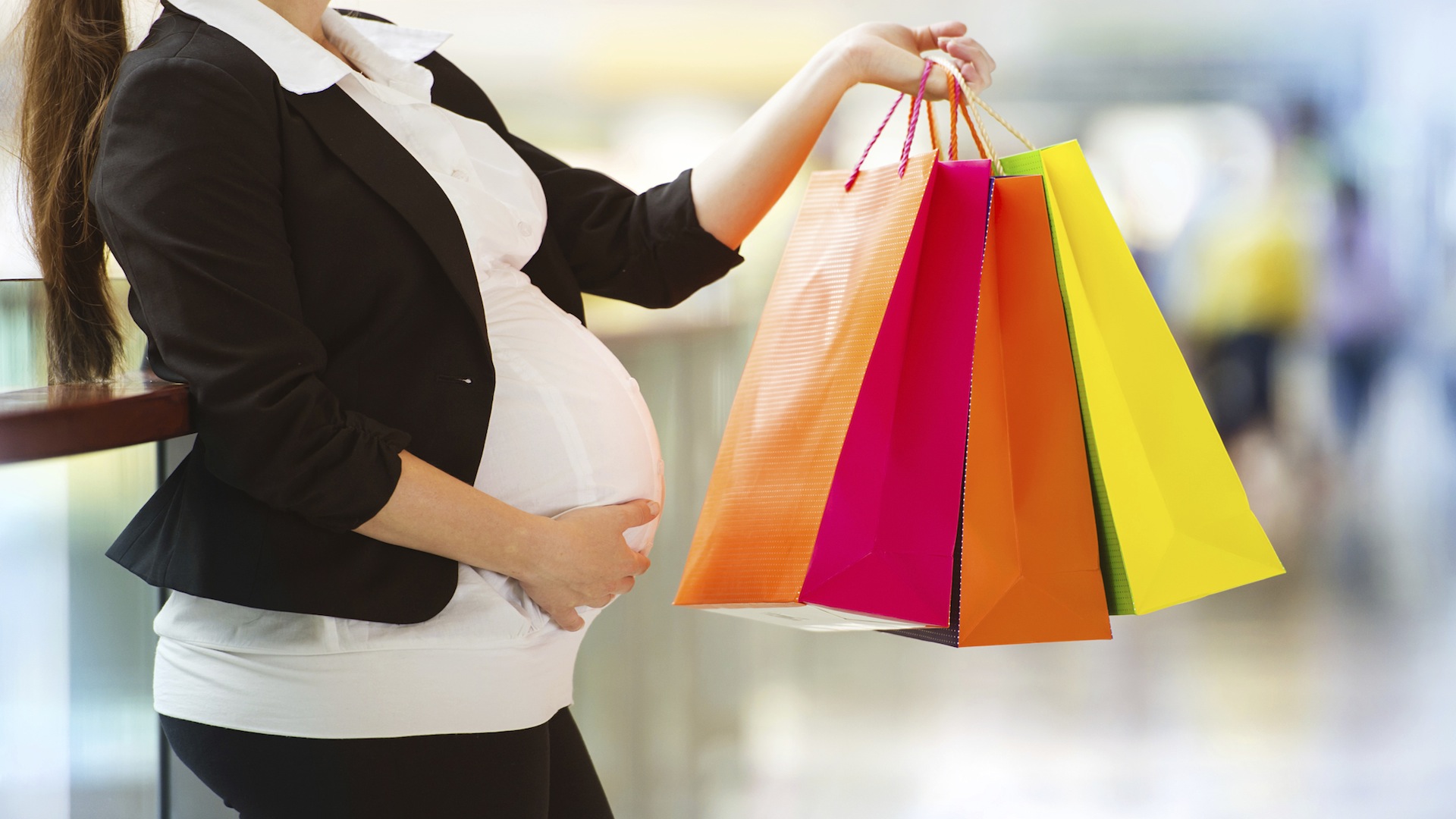 Pregnant woman shopping